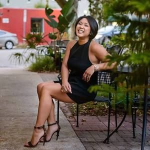 Meet your Posher, Naomi